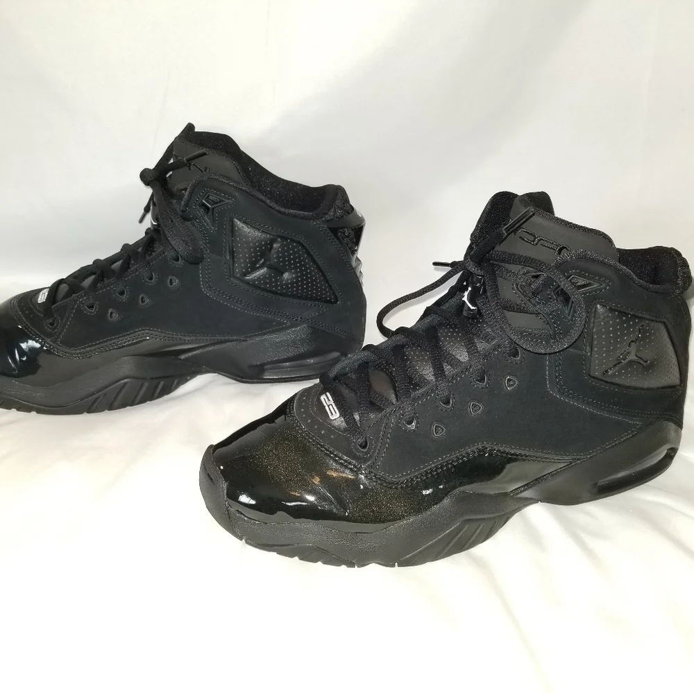 Jordan B'Loyal - Triple Black - Picture 4 of 7